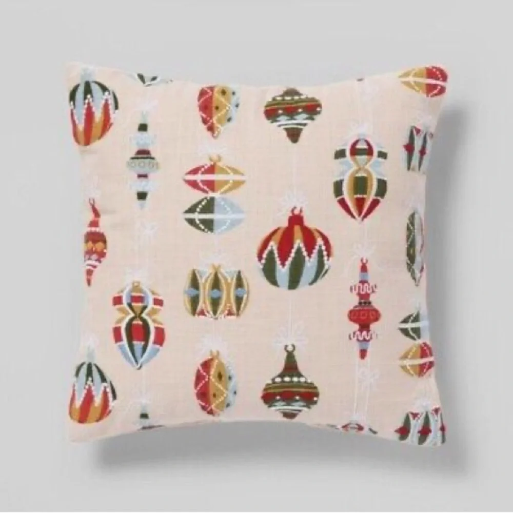 NWT 2 Embroidered MCM 50s 60s Vintage Ornament Square Christmas Throw Pillow 18”